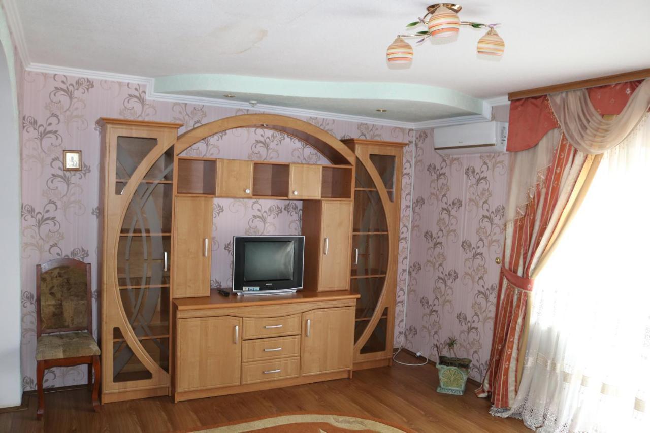 Готель ***Феєрія Tyachiv Eksteriør billede